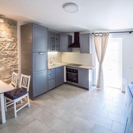 Emma Appartment Poreč Eksteriør billede