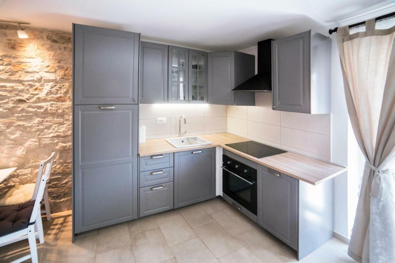 Emma Appartment Poreč Eksteriør billede